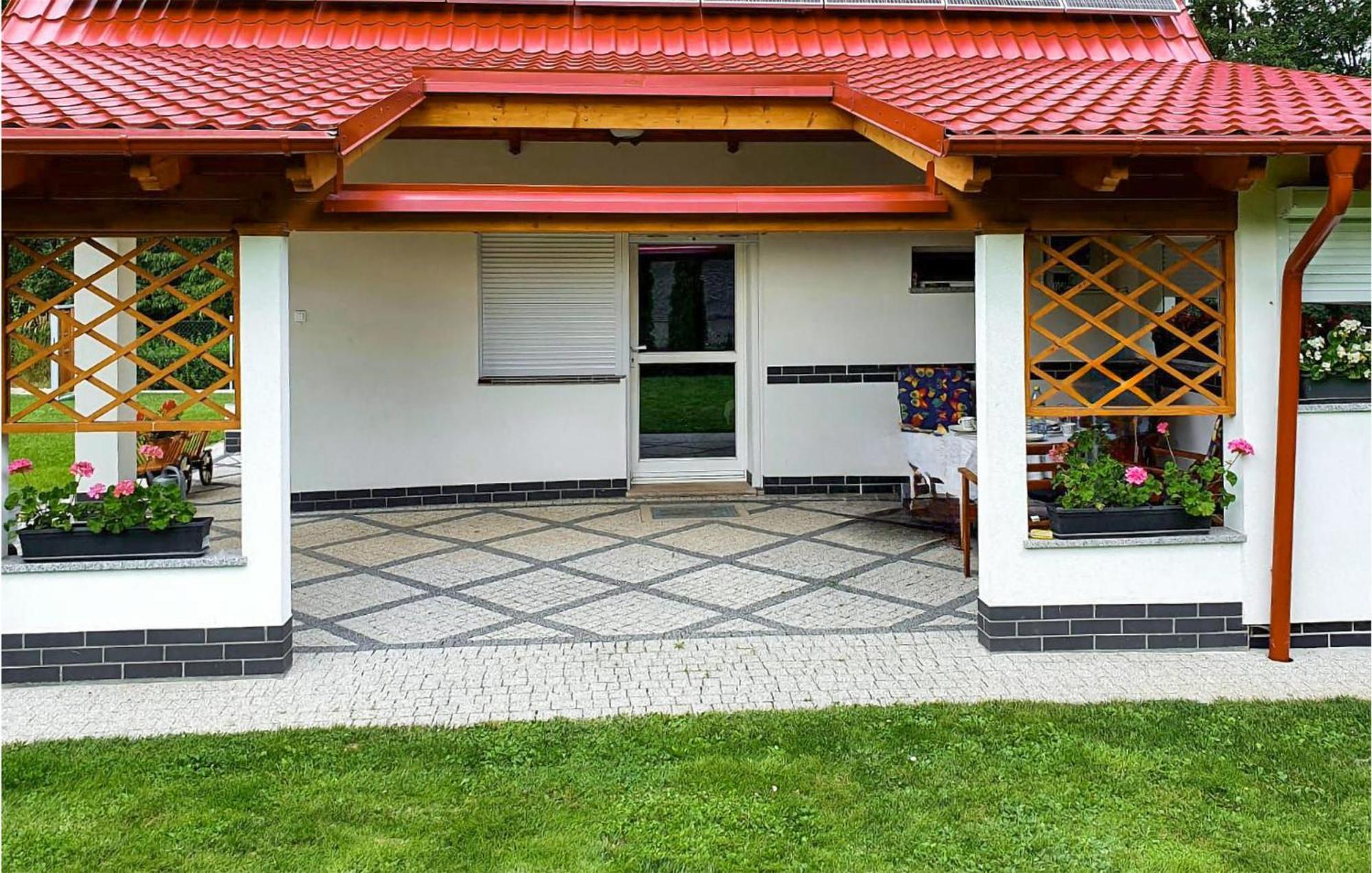 1 Bedroom Cozy Home In Osolin Exterior photo